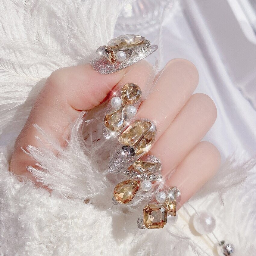 Swarovski Crystal Rhinestone Bling Nail Tips: Gold Champagne