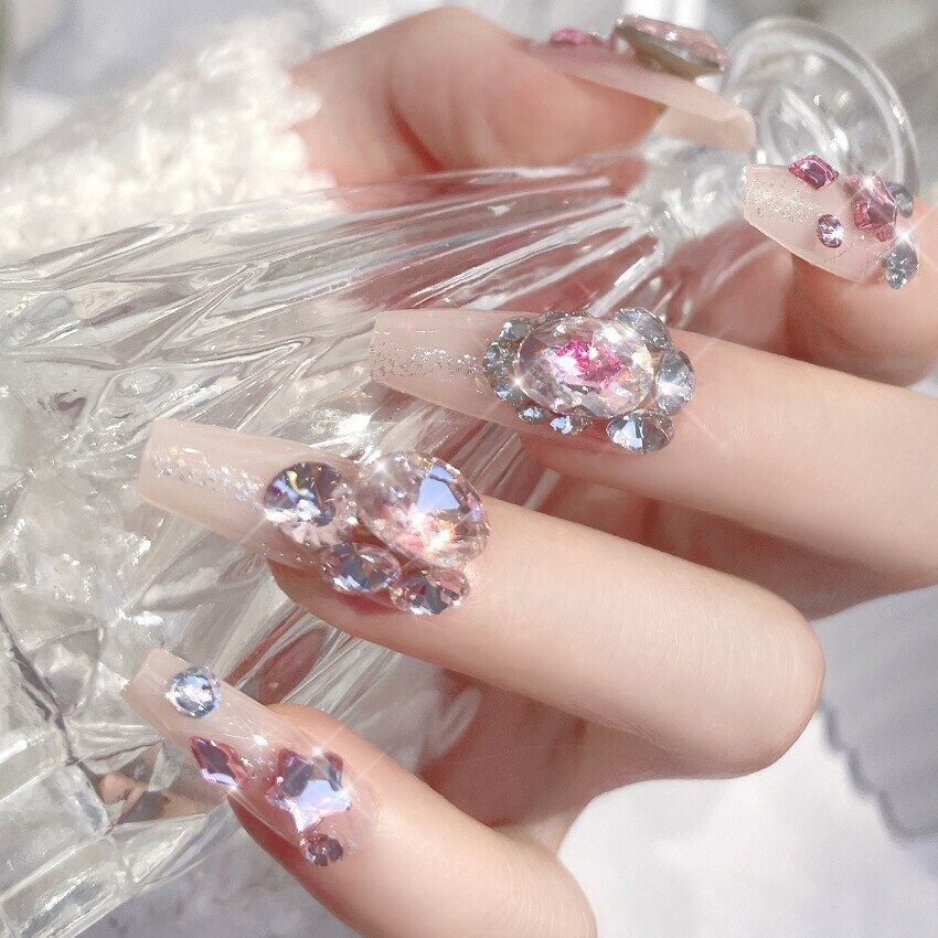 Swarovski Crystal Rhinestone Bling Nail Tips: Pink Christmas