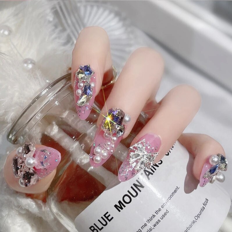 Swarovski Crystal Rhinestone Bling Nail Tips: Pretty In Pink
