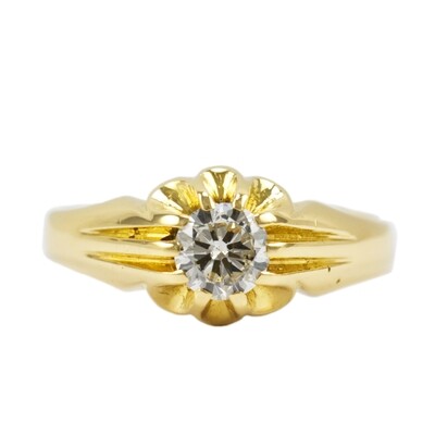 Gentleman’s diamonds set signet ring.