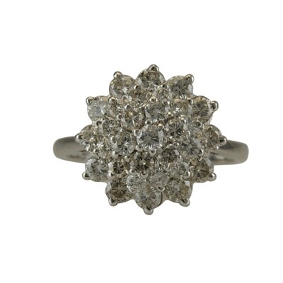 18ct White Gold Diamond Cluster Ring