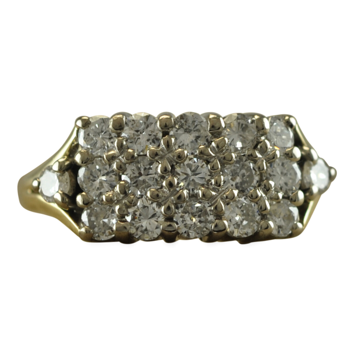 18ct Diamond Ring