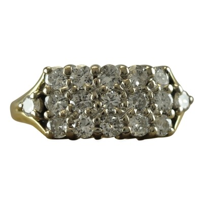18ct Diamond Ring