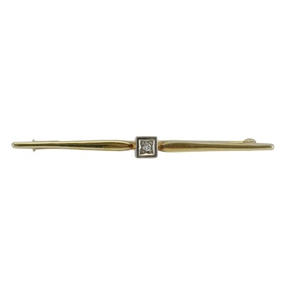 14ct Gold Solitaire Diamond Brooch