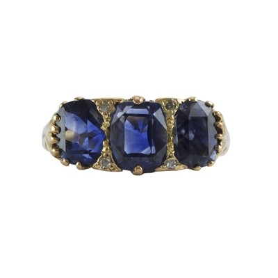 Antique 18ct Sapphire and Diamond Ring