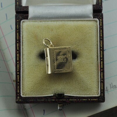 9ct Gold Bible Charm