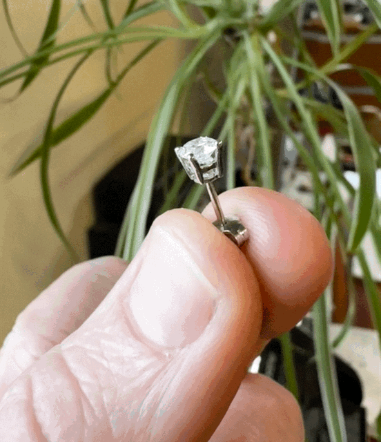 Single Diamond Earring