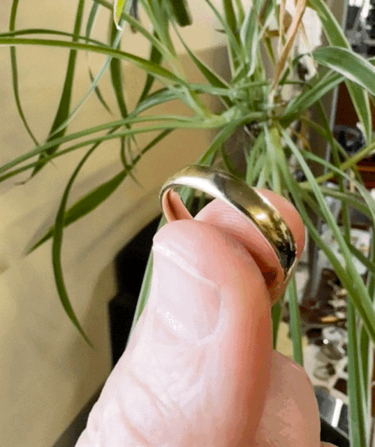 Preowned 9ct Wedding Ring