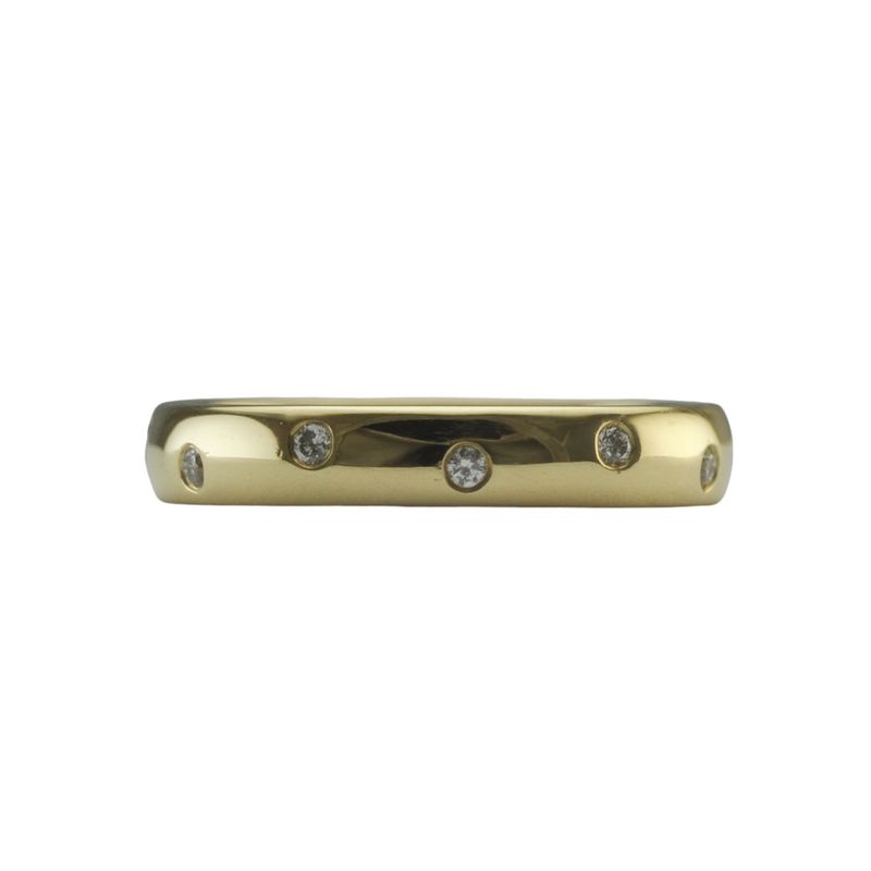 18ct and Scattered Diamond Ring