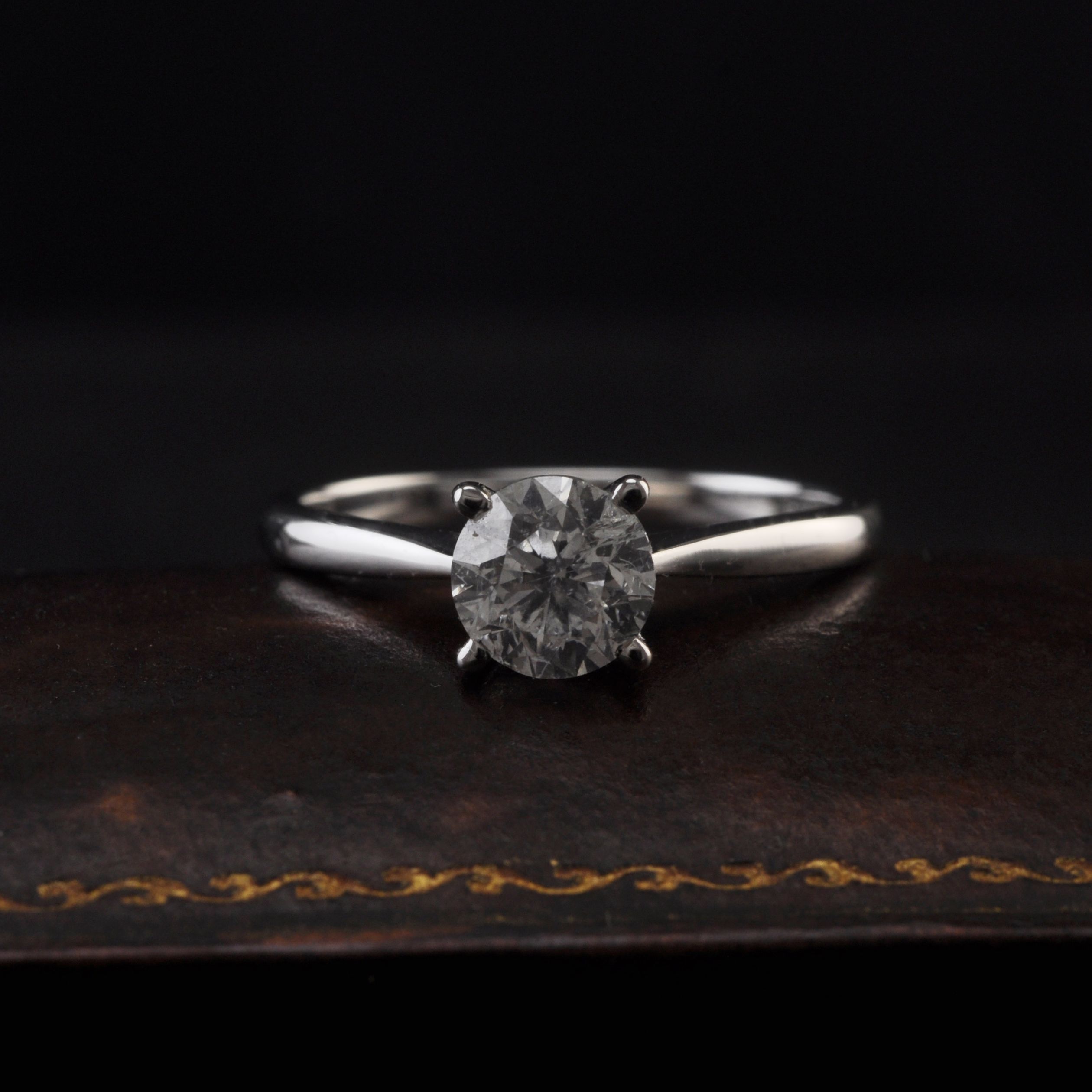 18ct White Gold Engagement Ring