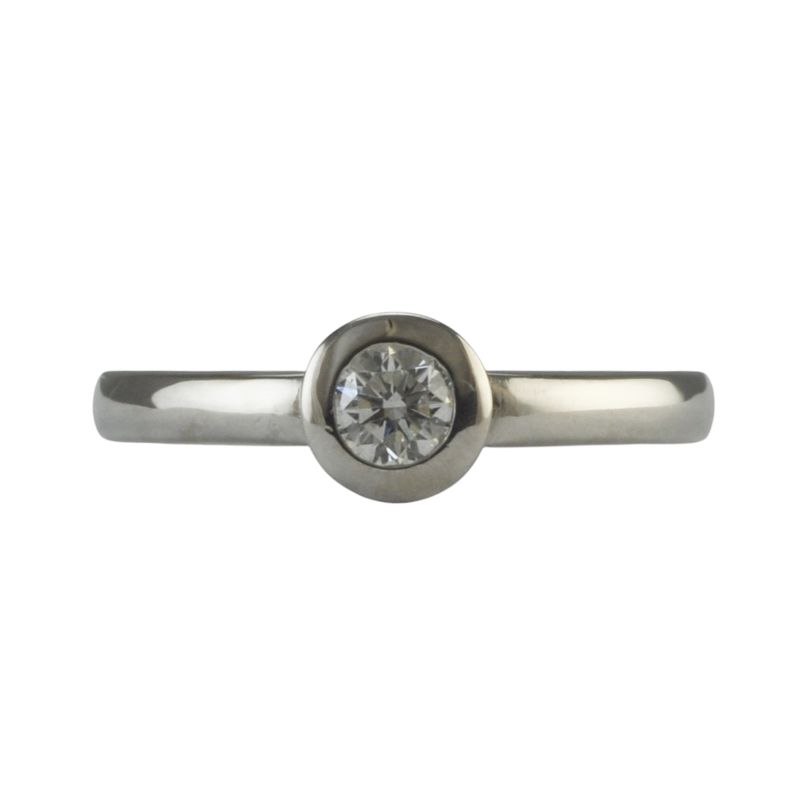 18ct White Gold Diamond Solitaire Ring