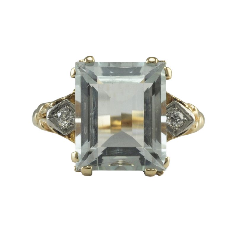 14ct and Platinum Aquamarine & Diamond Ring