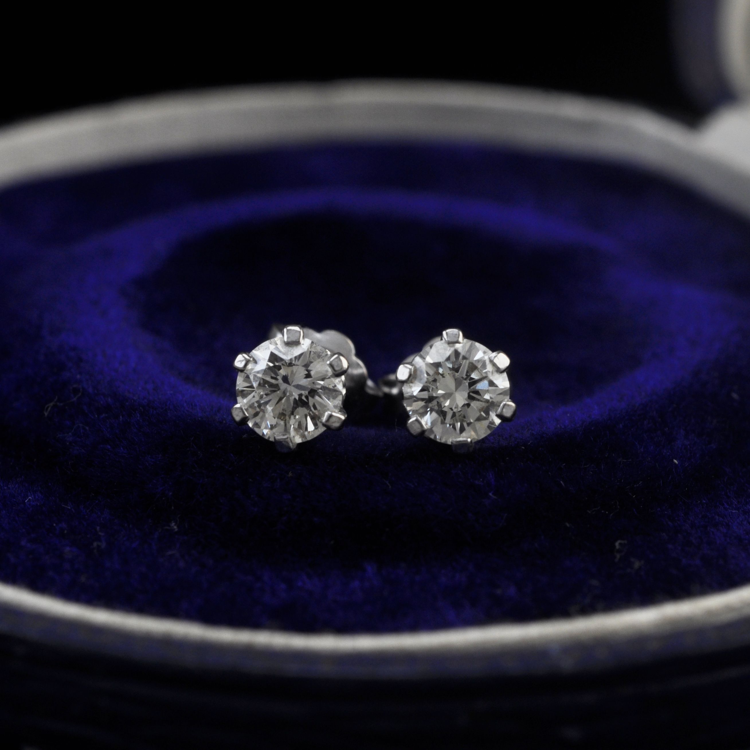 18ct White Gold Diamond Stud Earrings - SOLD