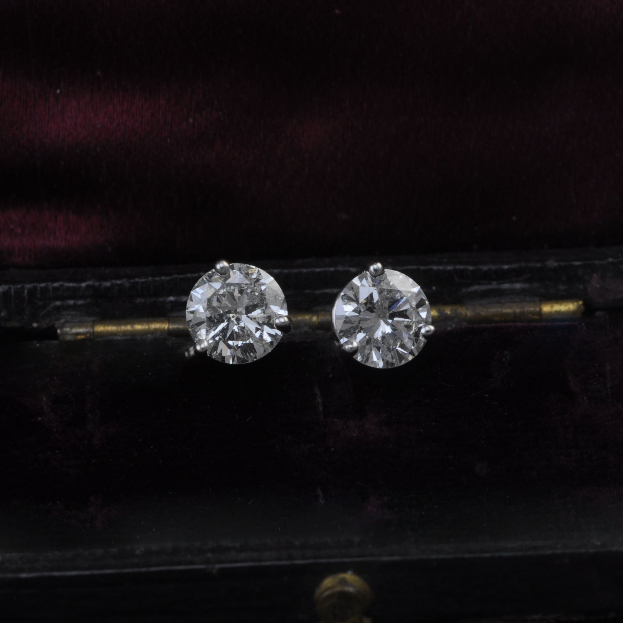 2.02ct 18ct White Gold Diamond Stud Earrings