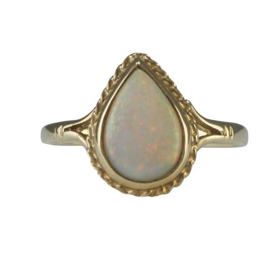 9ct Gold Opal Pear Shape Ring