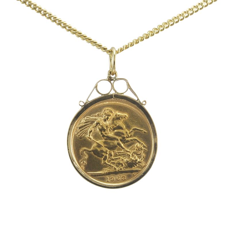1960s Full Sovereign in 9ct Scroll Top