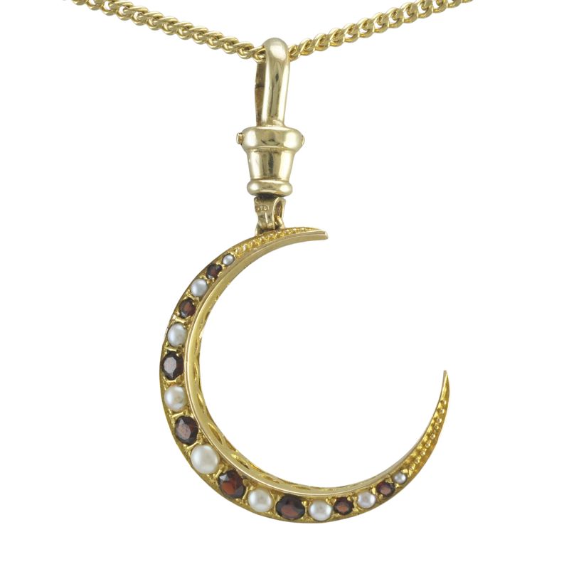 9ct Garnet and Pearl Crescent Moon Pendant
