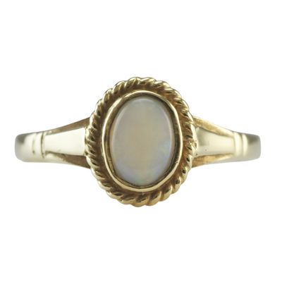 9ct Gold and Opal Patterned Ring