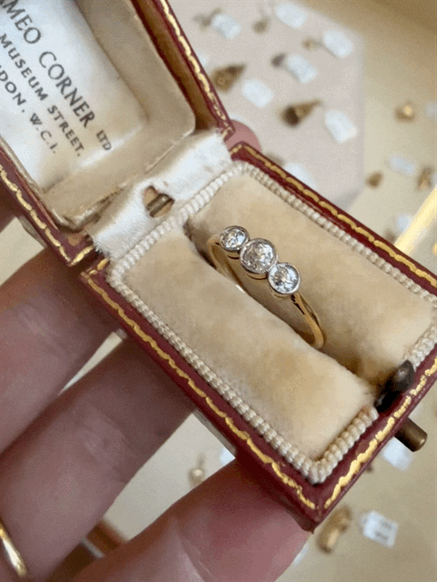 Edwardian 18ct Diamond Three Stone Ring