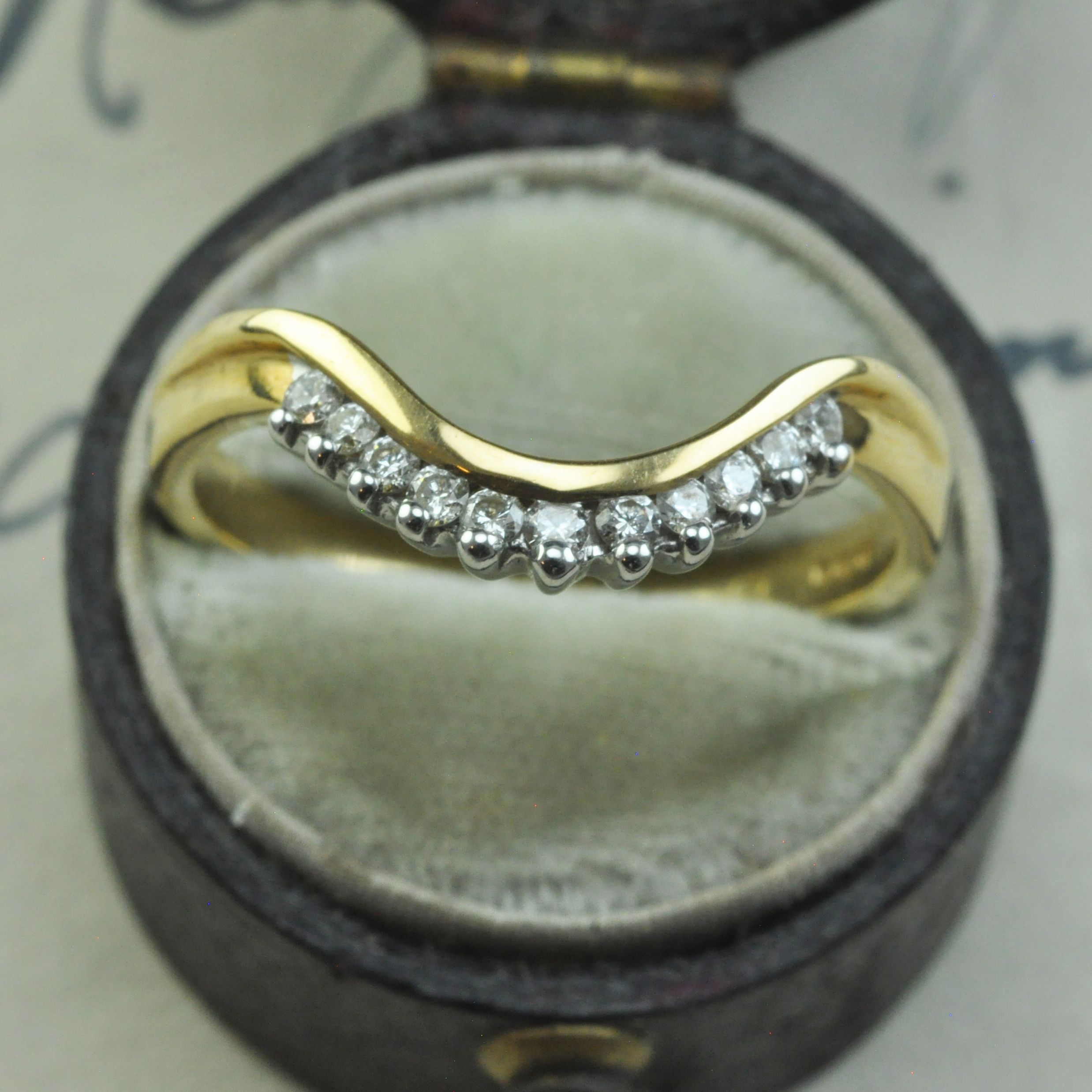18ct Diamond Curved Wedding Ring