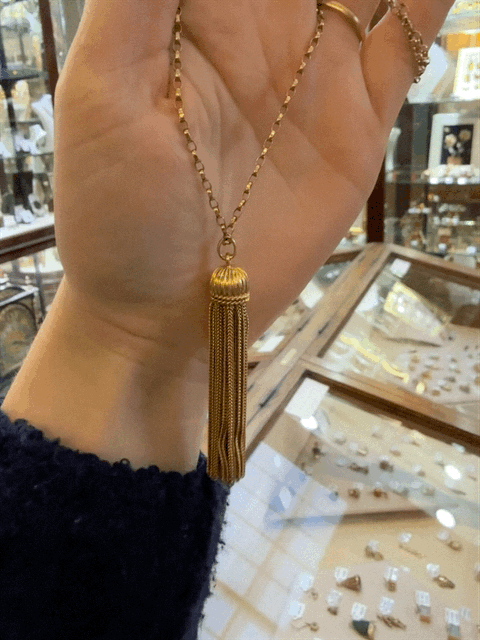 18ct Gold Tassel Pendant
