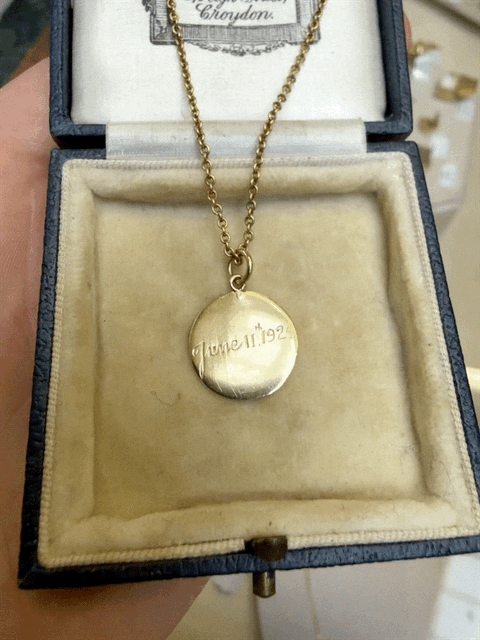 Antique 15ct Gold Initial ‘E’ Pendant