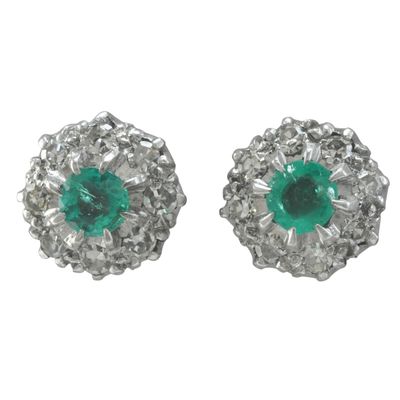 18ct White Gold Emerald and Diamond Stud Earrings 18ct White Gold Emerald and Diamond Stud Earrings
