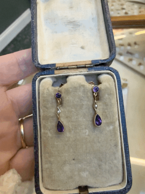9ct Amethyst and Pearl Screw-OnEarrings