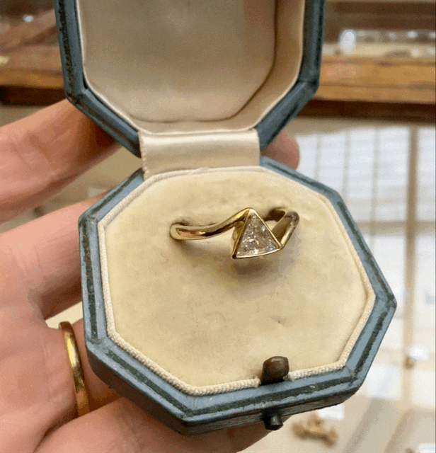 18ct Gold Triangular Diamond Solitaire Ring