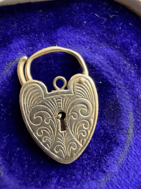 Vintage Heart Padlock