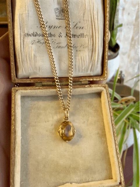 Edwardian 16ct Gold Citrine Pendant