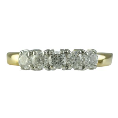 18ct Diamond Five Stone Diamond Ring 18ct Diamond Five Stone Diamond Ring