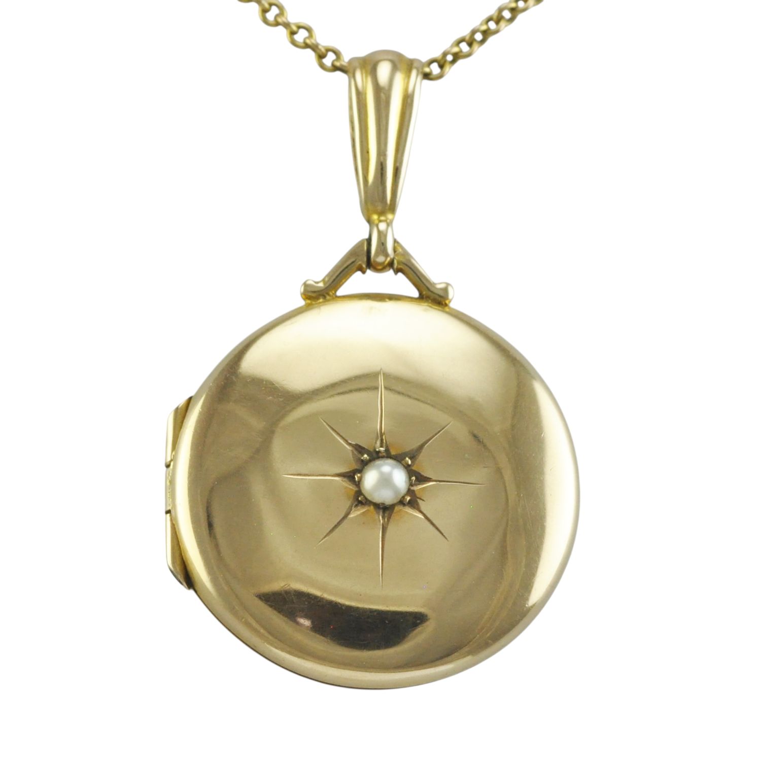 Antique 9ct and Pearl Round Picture Locket Antique 9ct and Pearl Round Picture Locket