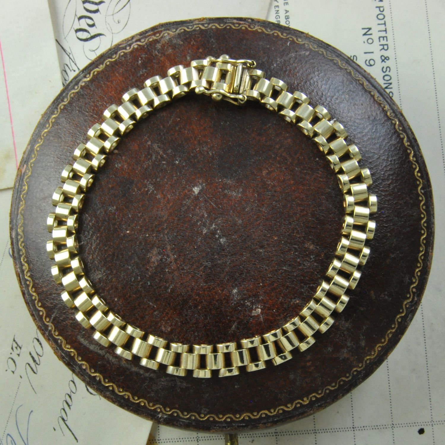 9ct Presidential Style Bracelet