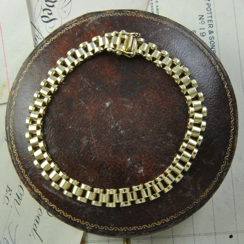 9ct Presidential Style Bracelet