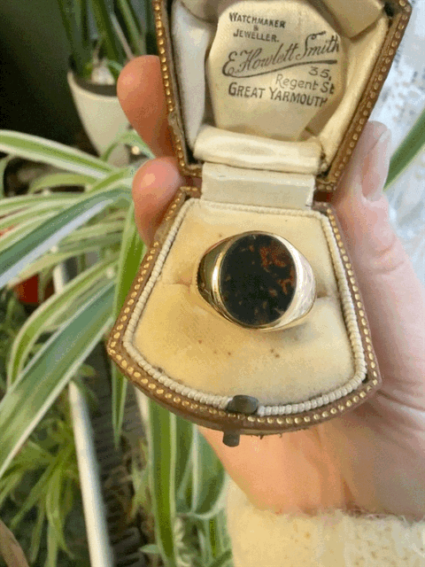 Victorian 18ct Gold Bloodstone Signet Ring