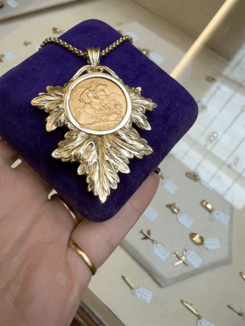 9ct Maple Leaf Coin Pendant Mount