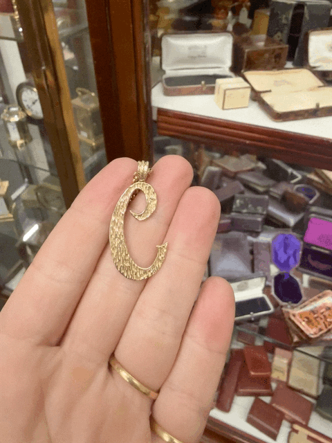 9ct Gold ‘C’ Pendant