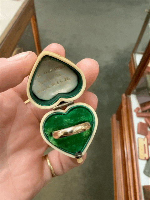 Vintage D Shape Wedding Ring