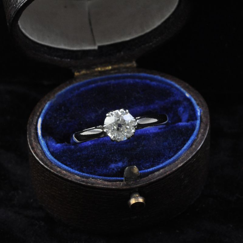 18ct and Platinum Antique Solitaire Engagement Ring