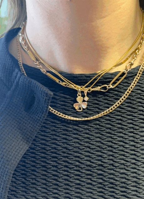 15ct Gold Antique Clover Pendant