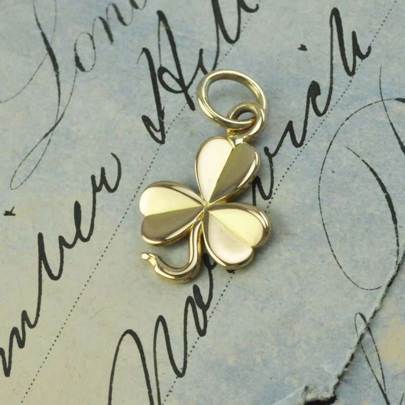 15ct Gold Antique Clover Pendant