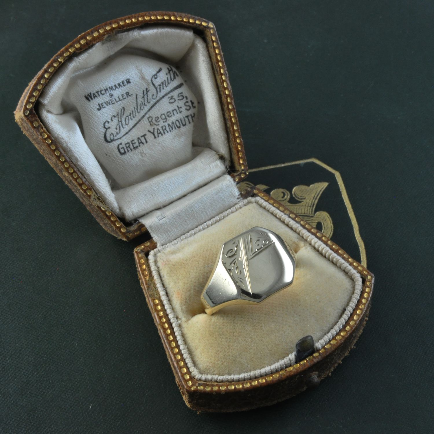 1970s 9ct Gold Signet Ring
