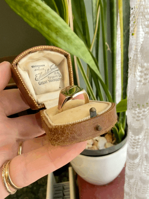 1970s 9ct Gold Signet Ring