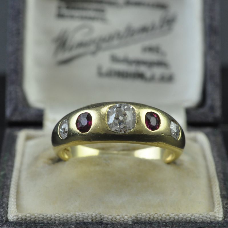 18ct Gold Diamond and Ruby Gypsy Ring