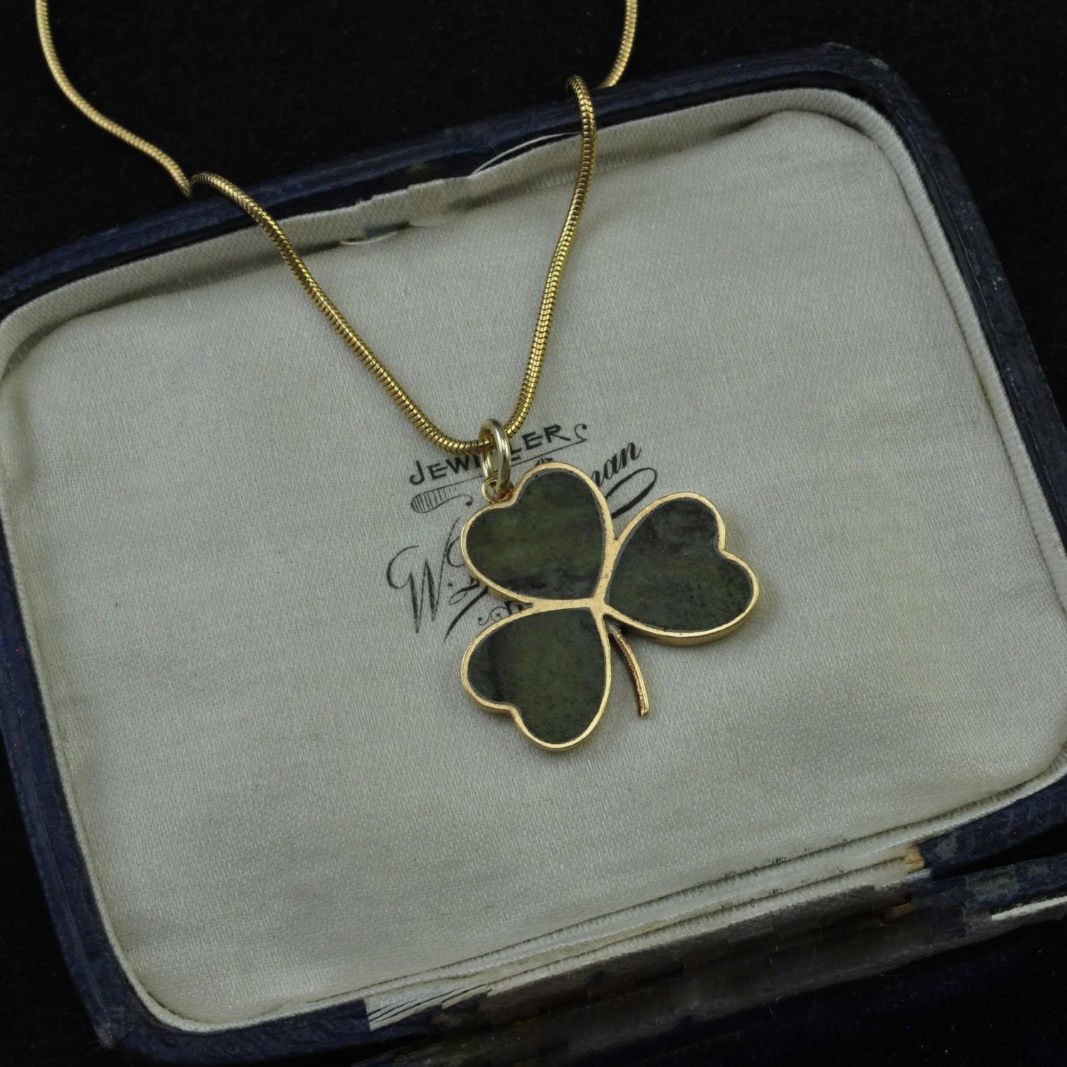 9ct Gold Connemara Marble Shamrock Pendant 9ct Gold Connemara Marble Shamrock Pendant