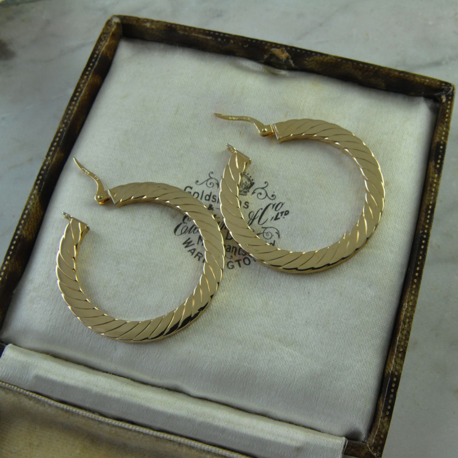 9ct Gold Rectangle Twisted Hoops
