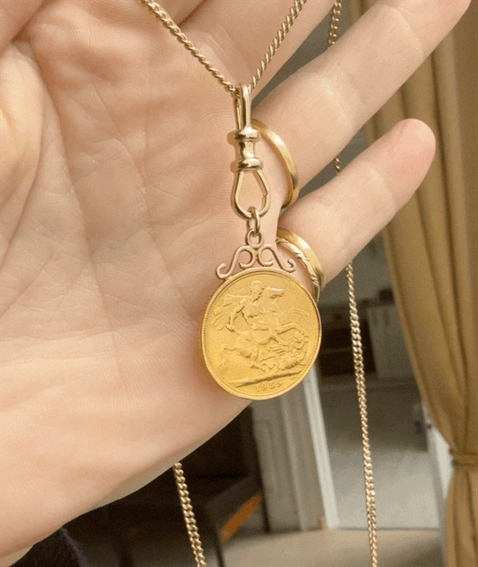 1959 Full Sovereign Scroll Top Pendant