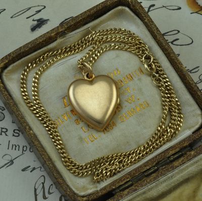 Antique 15ct Heart Locket Antique 15ct Heart Locket
