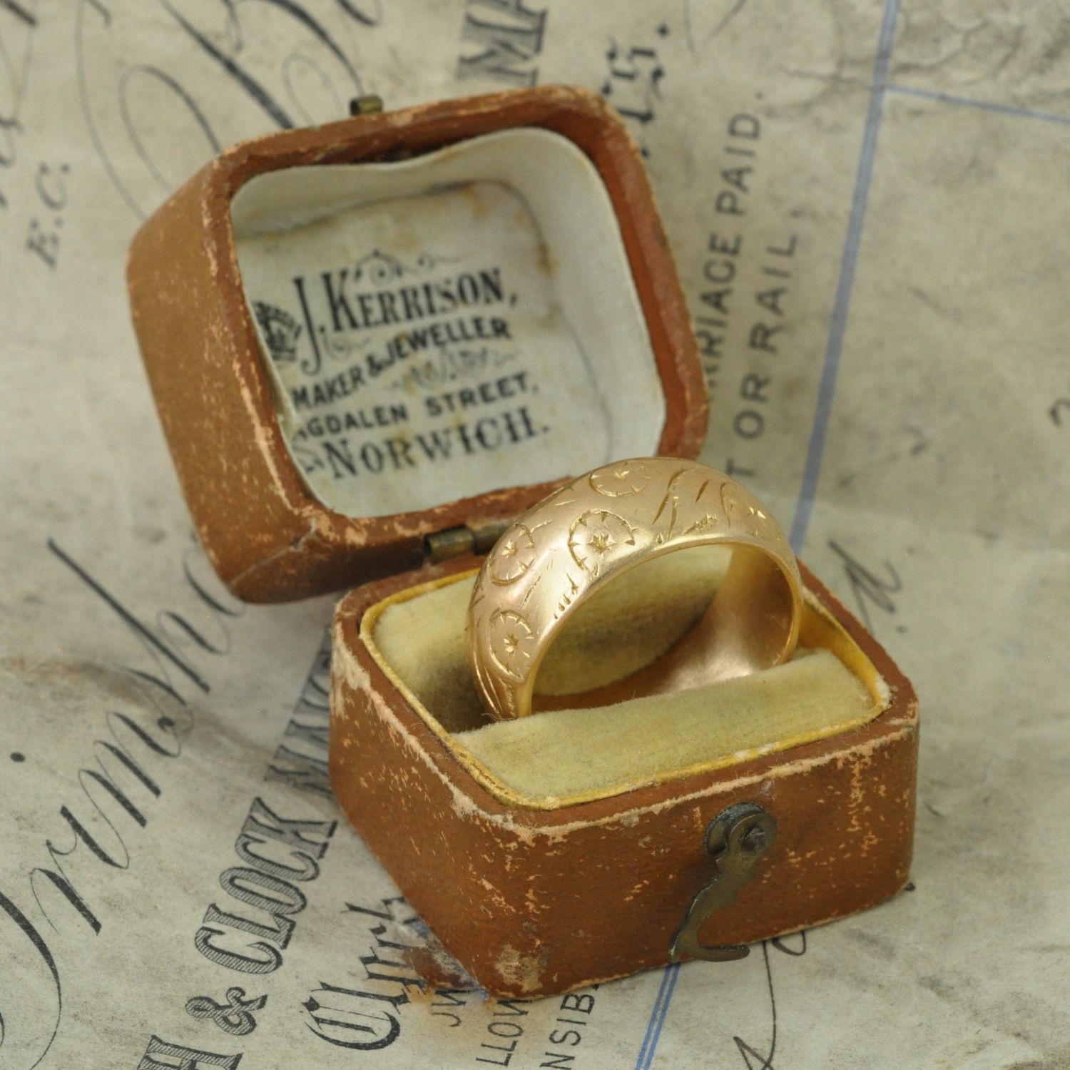 Edwardian 18ct Engraved Wedding Ring Edwardian 18ct Engraved Wedding Ring
